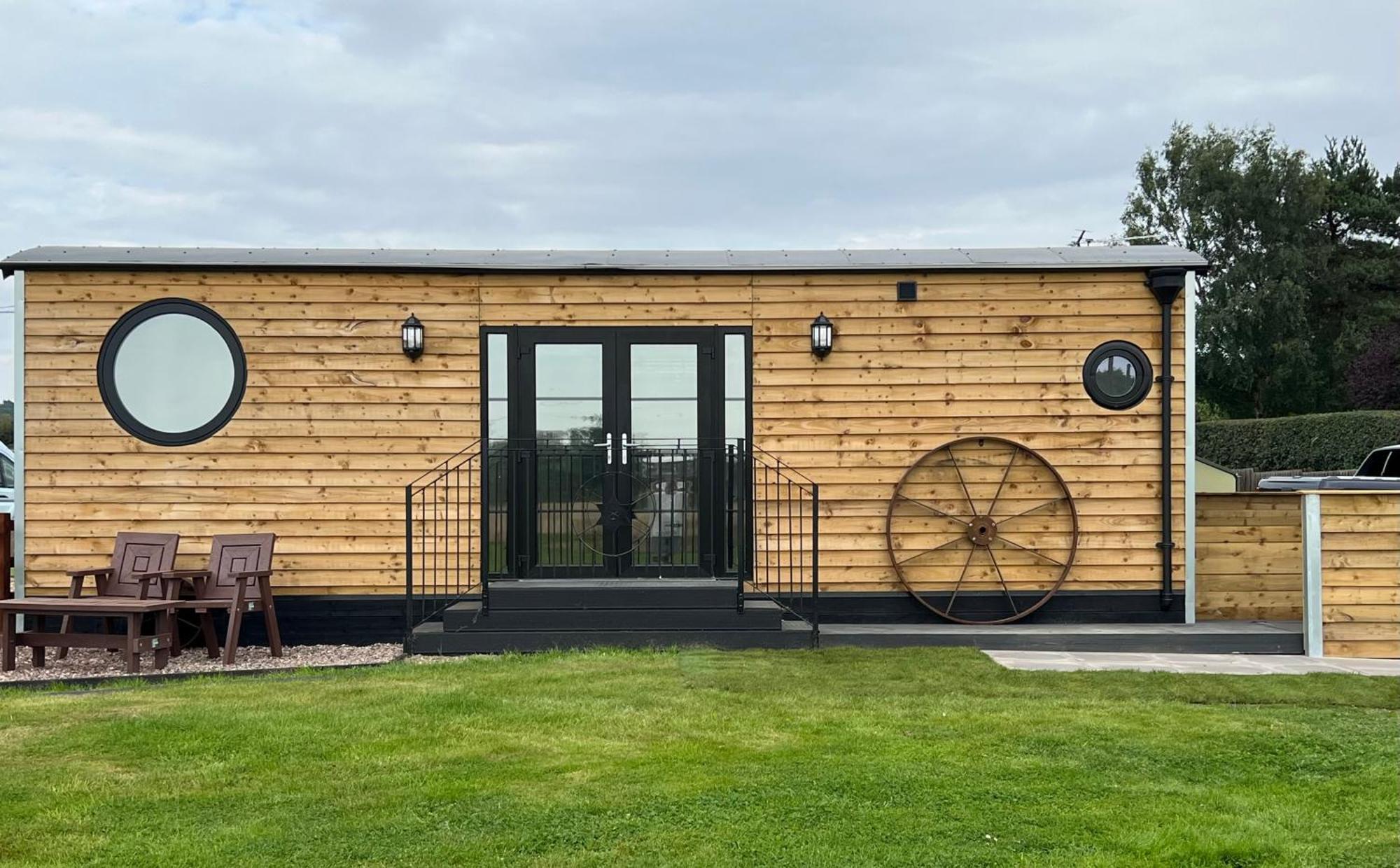 Ye Old Lambing - Spring Paddock Apartment Stafford